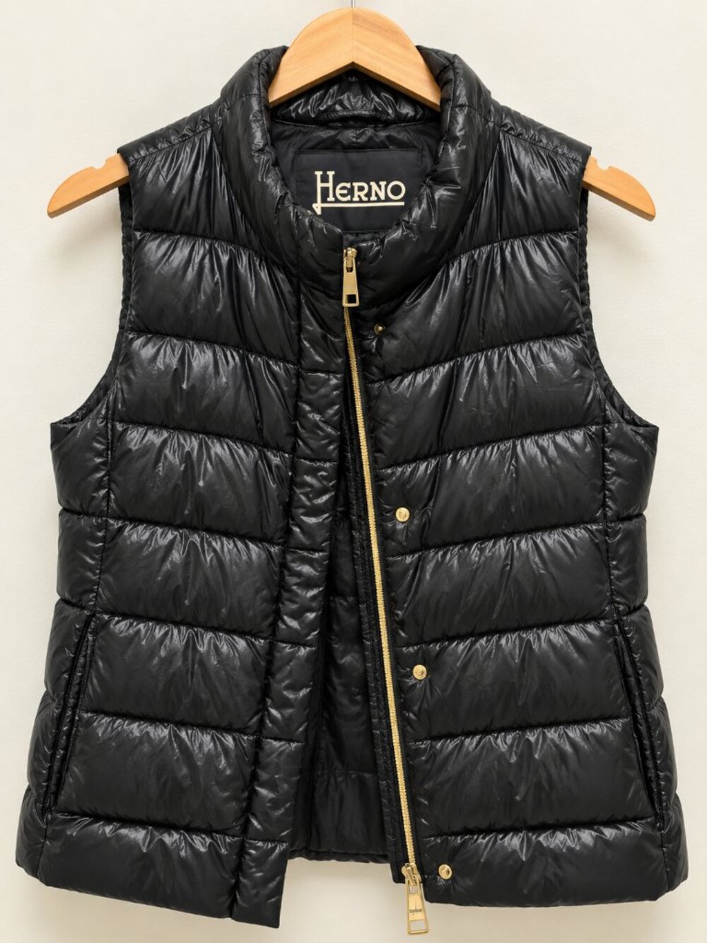HERNO Women’s Black Goose Down Puffer Vest Size 46 Gold Hardware